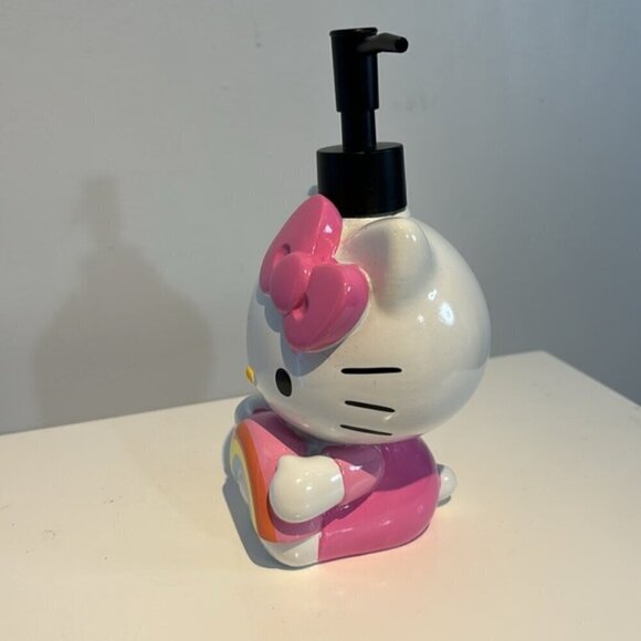 New Sanrio Hello Kitty Sculpted Soap/lotion Dispenser Bathroom rainbow - Picture 4 of 8